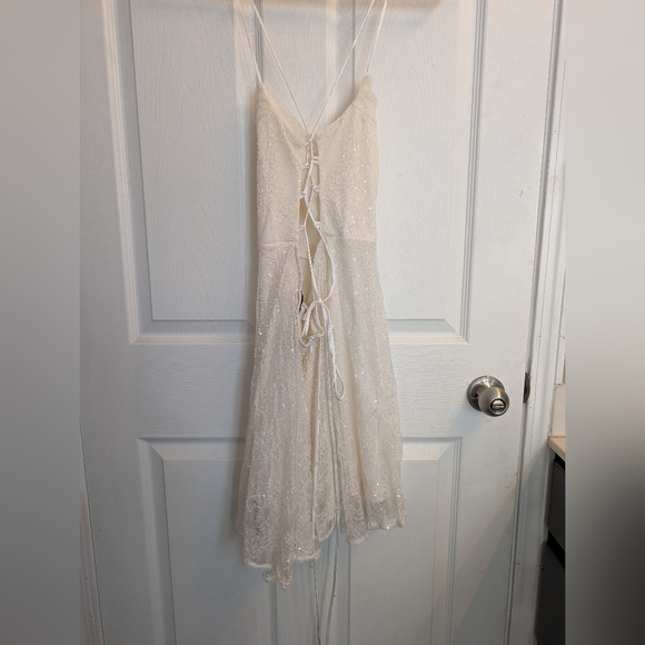 Ivory Lace and Sequin Lace Back Dress with Cowl Neck size Large - Picture 6 of 8